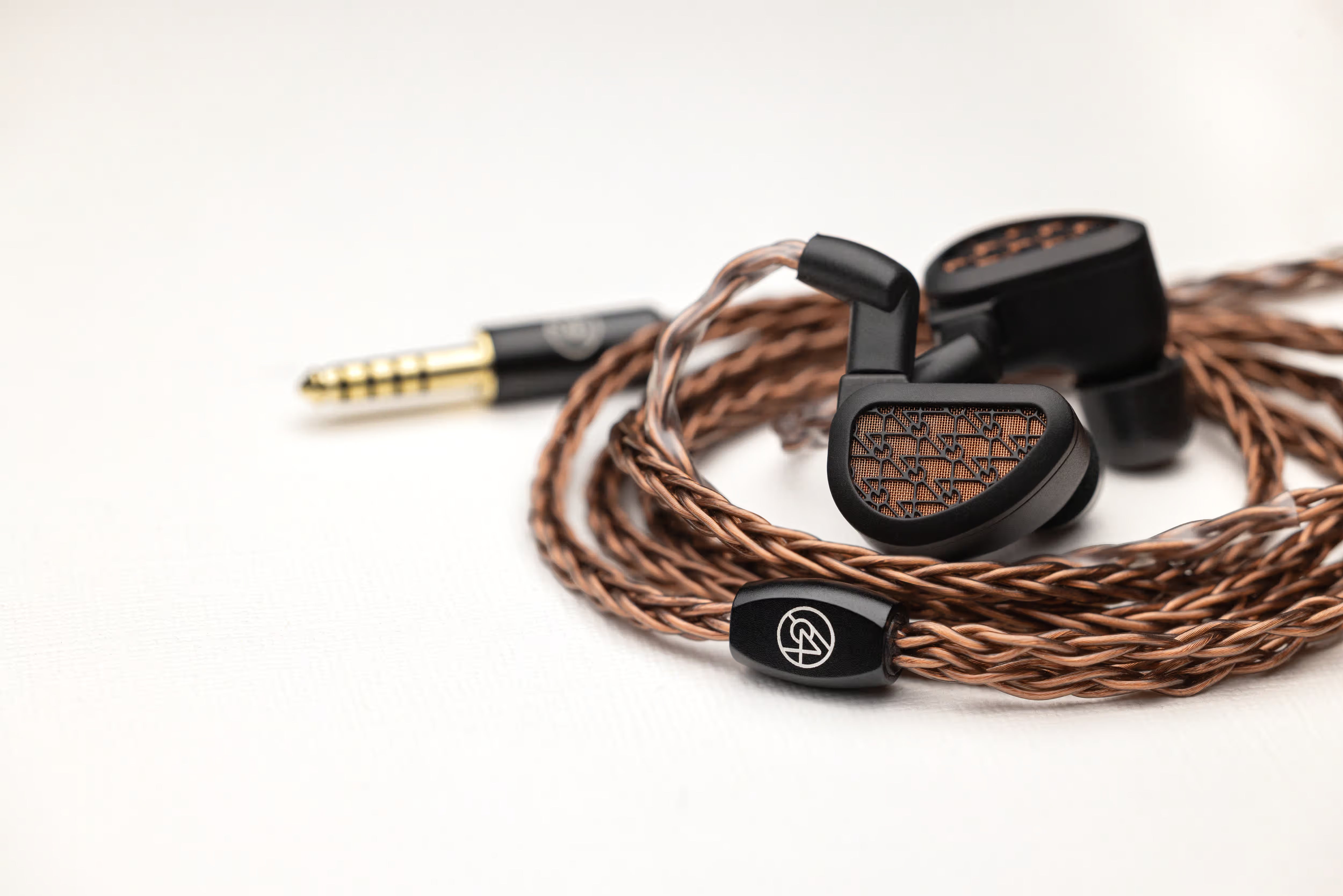 Solo cable detail